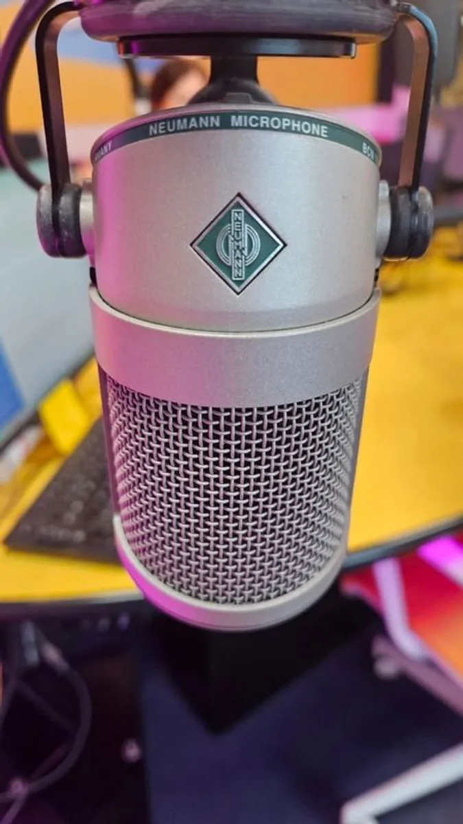 4X Neumann BCM 705 - Image 1