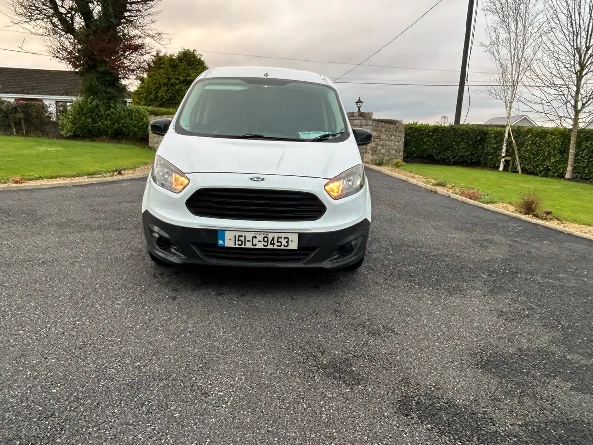 2015 Ford transit courier - Image 2