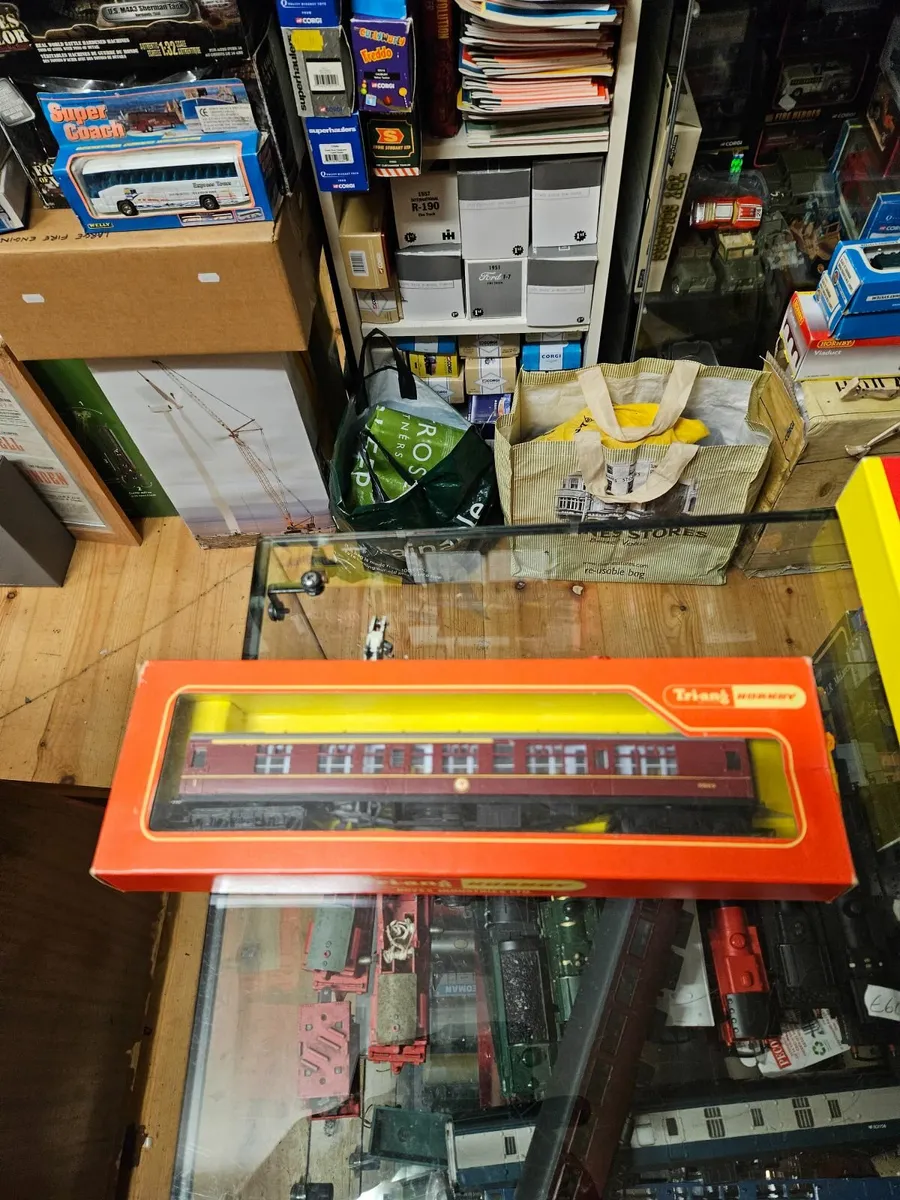 Hornby Triang OO Gauge Carraige