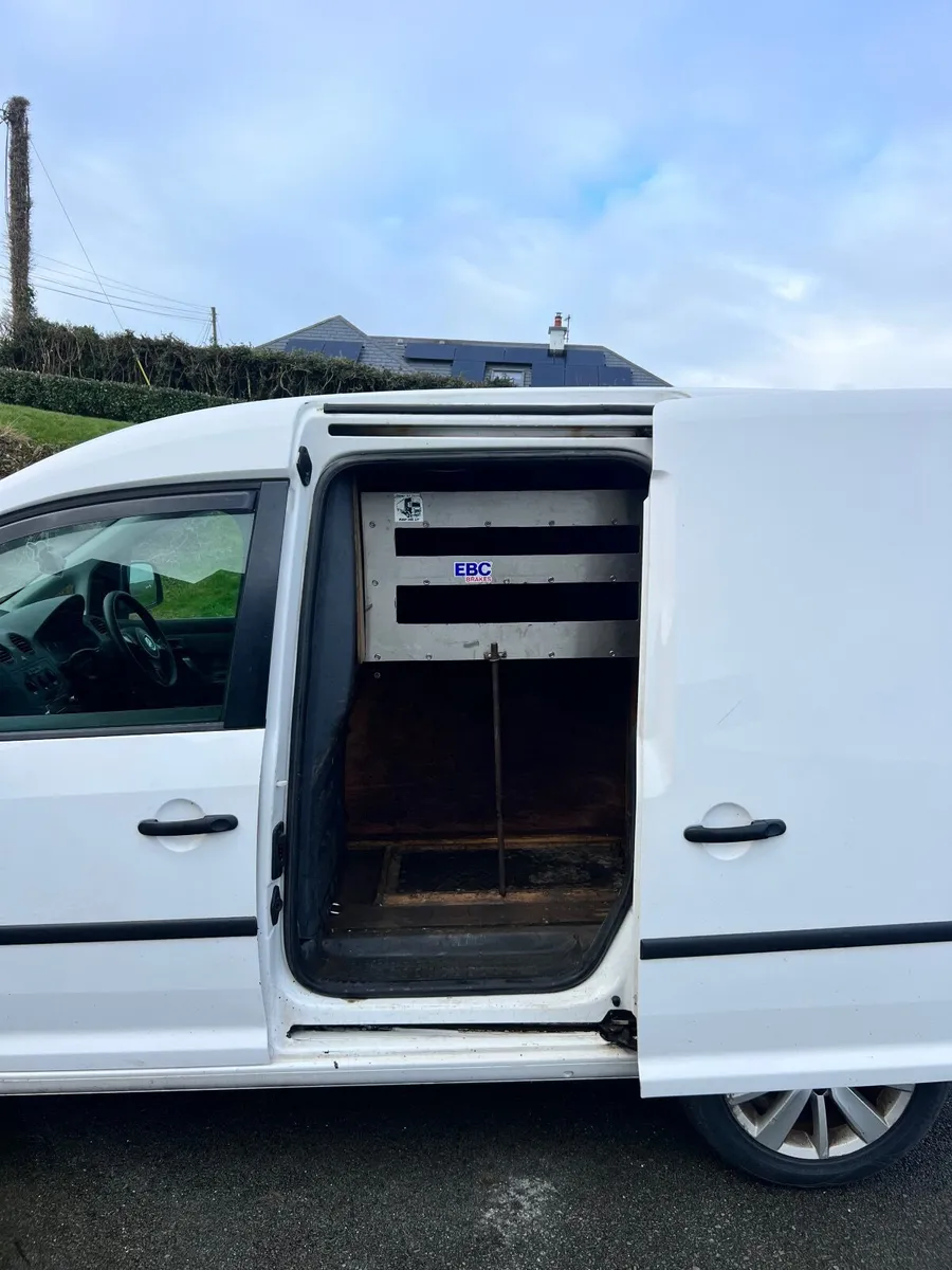 Volkswagen Caddy 2015 - Image 3