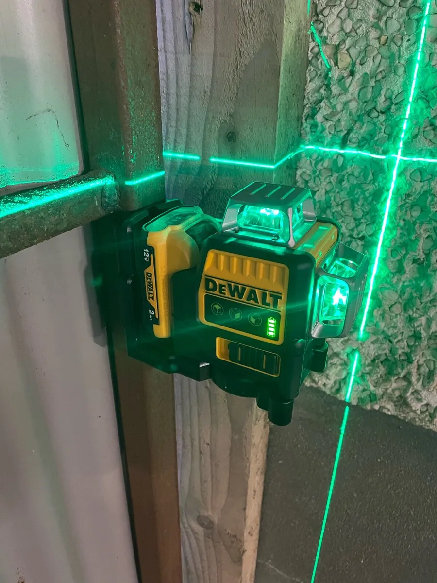 Dewalt 360 laser - Image 1