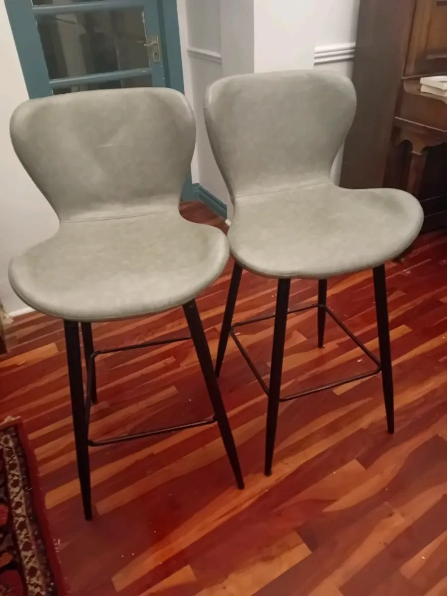 2 kitchen bar stools - Image 2