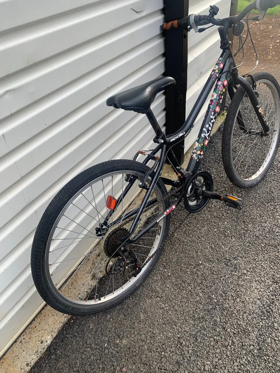 Girls bike - Image 3