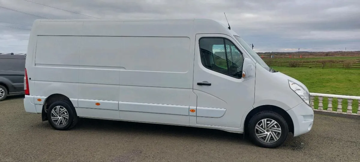 Renault Master - Image 1