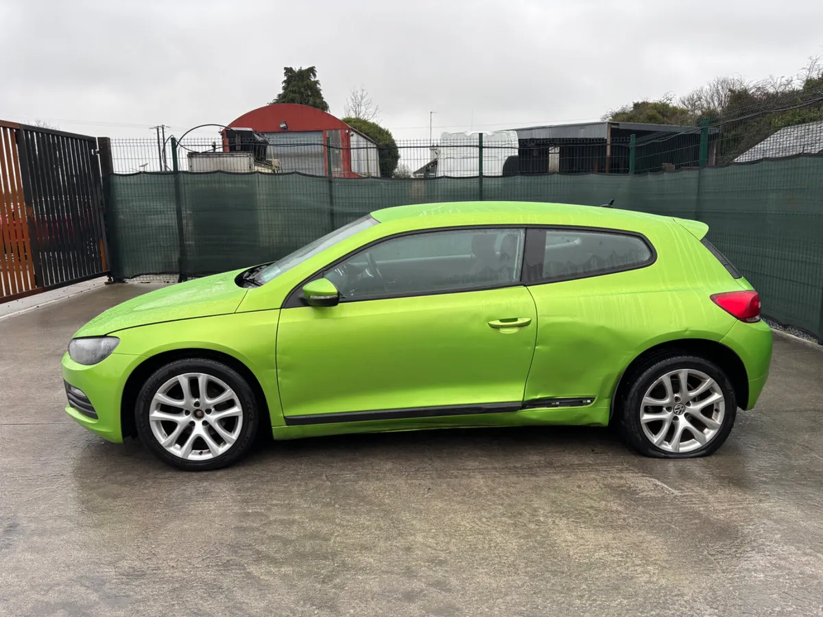 2011 VW Scirocco 2.0 TDI    Automatic - Image 3