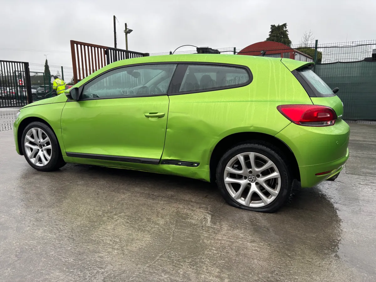 2011 VW Scirocco 2.0 TDI    Automatic - Image 4