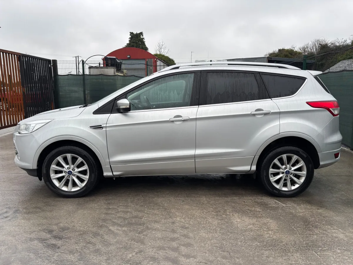 162 Ford Kuga  Crew cab   Drive Home - Image 4