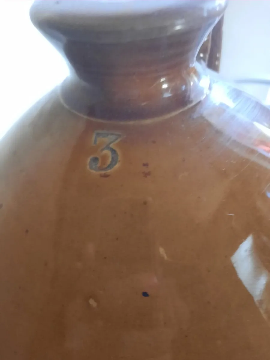 Large antique stoneware  crock - Image 3
