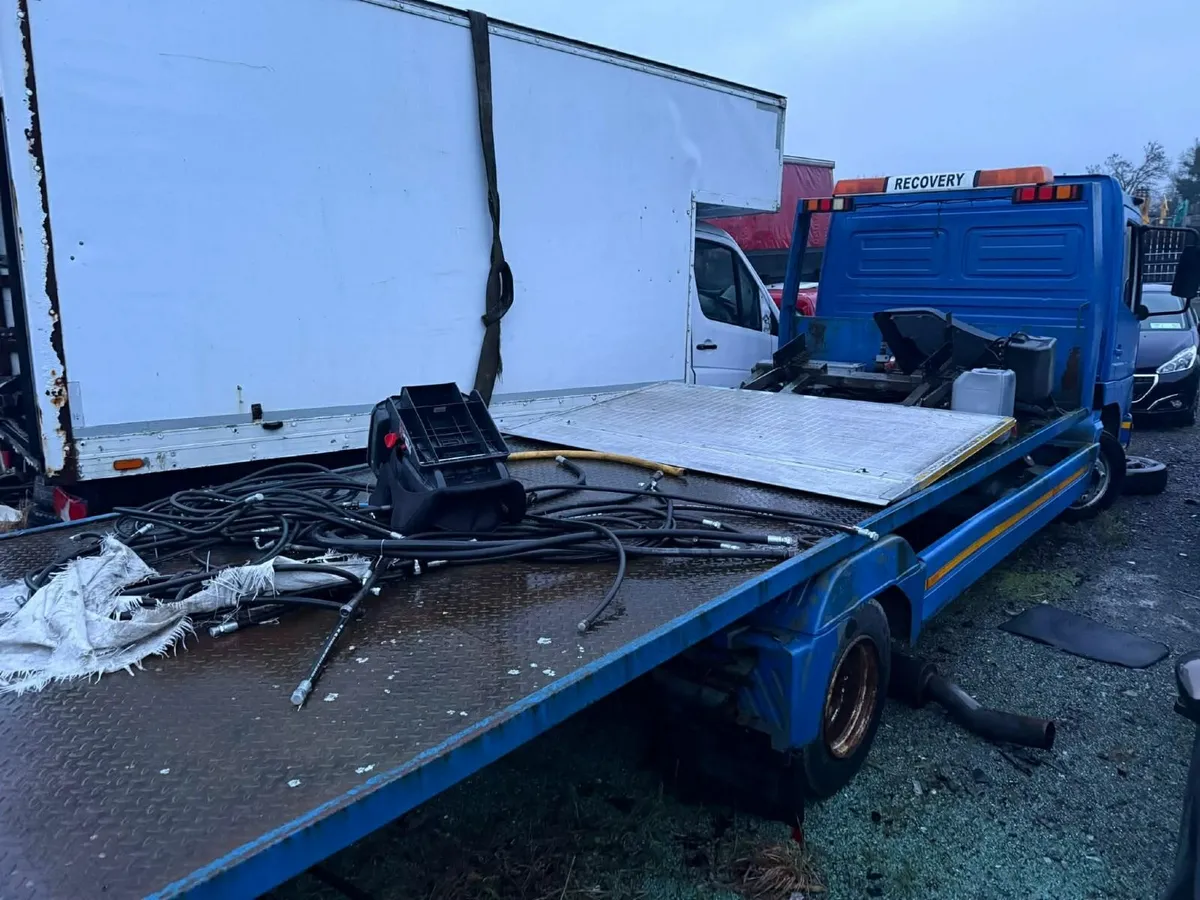 Mercedes Atego Recovery  Tilt an Slide with Spec - Image 3