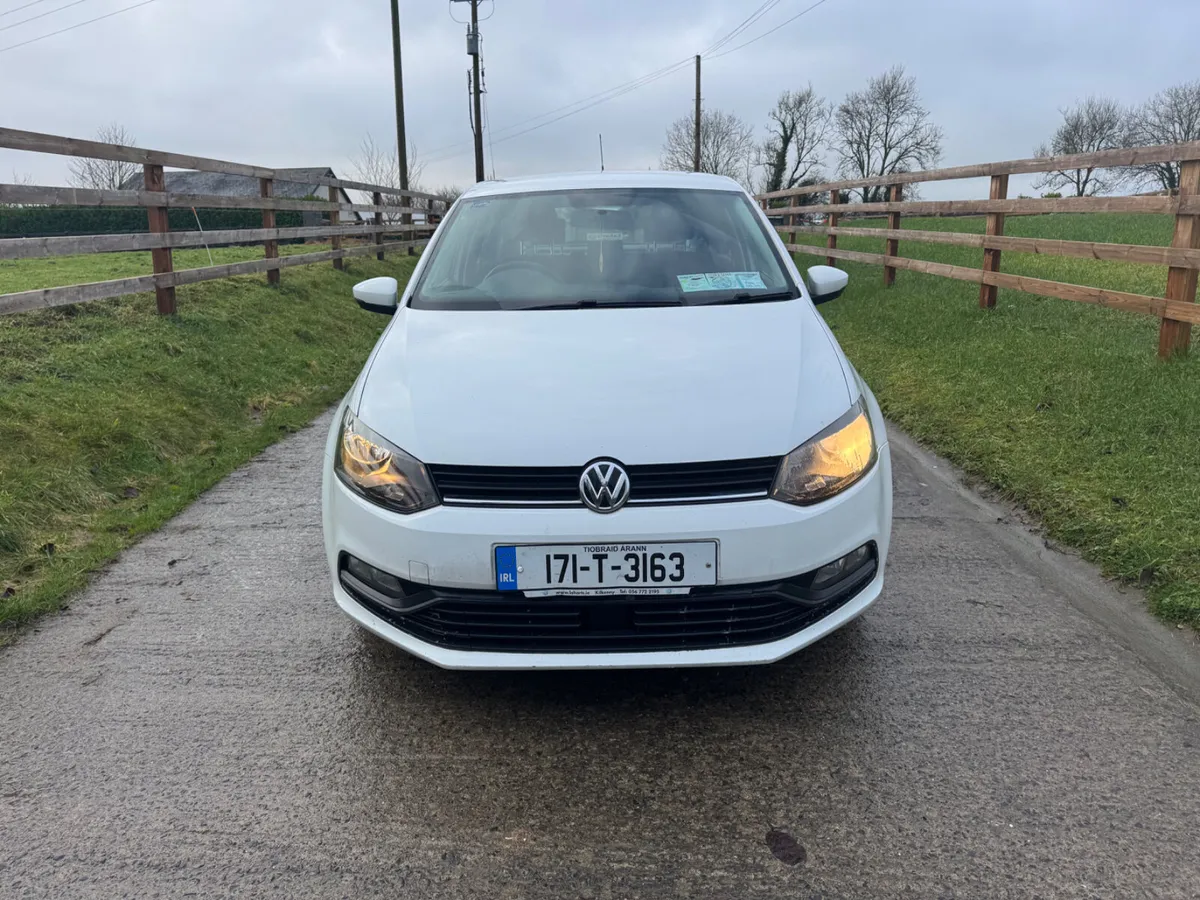 Volkswagen Polo,Petrol - Image 2