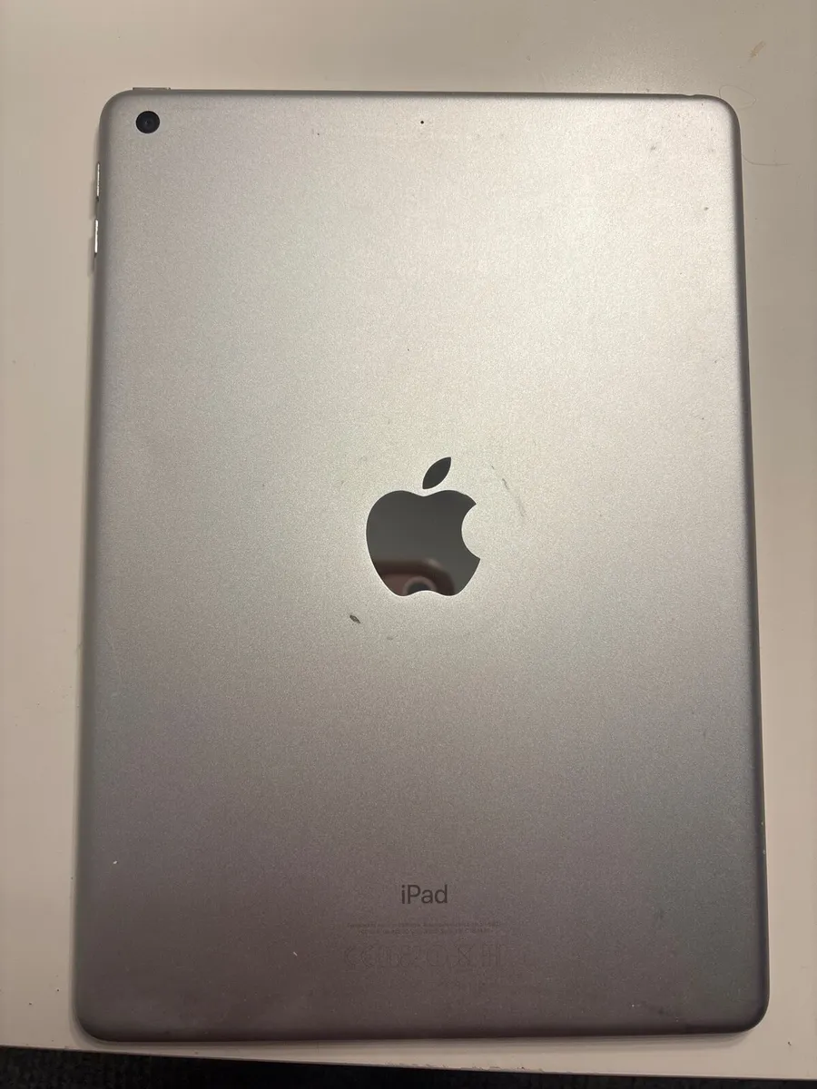 iPad 2017 32GB - Image 3