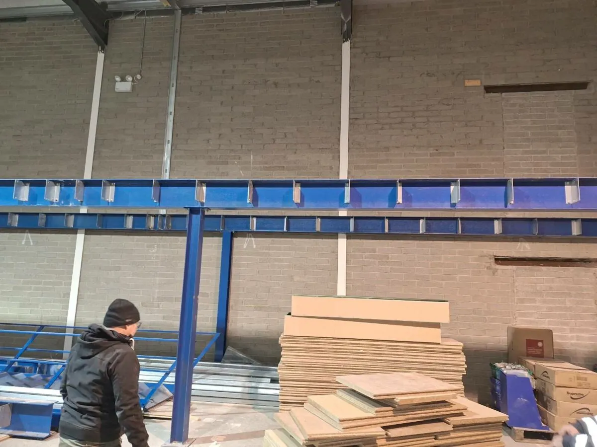 Steel joists indystrial mezzanine floor - Image 2