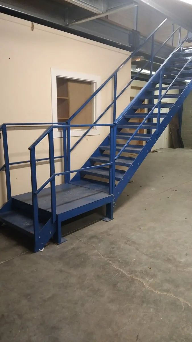 Steel joists indystrial mezzanine floor - Image 4