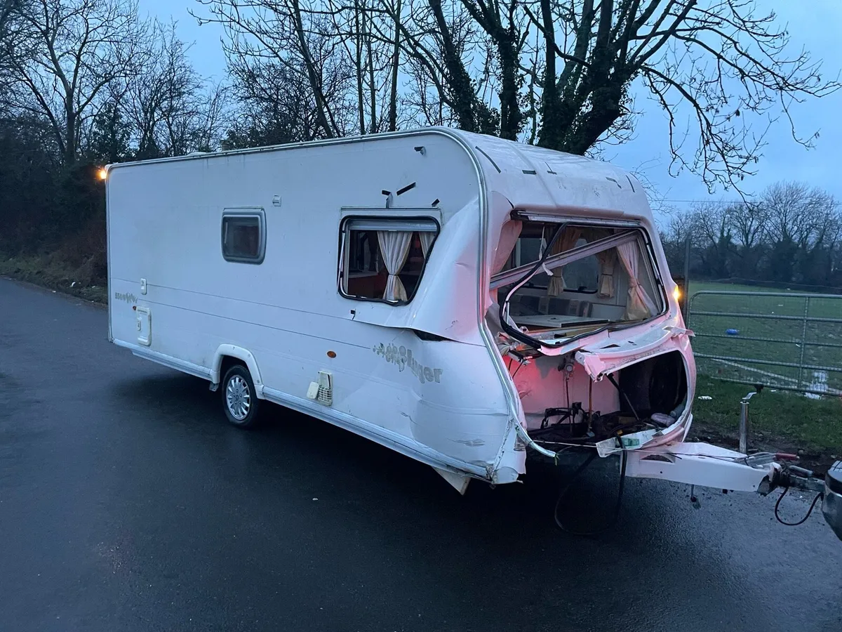 Parts caravan - Image 1