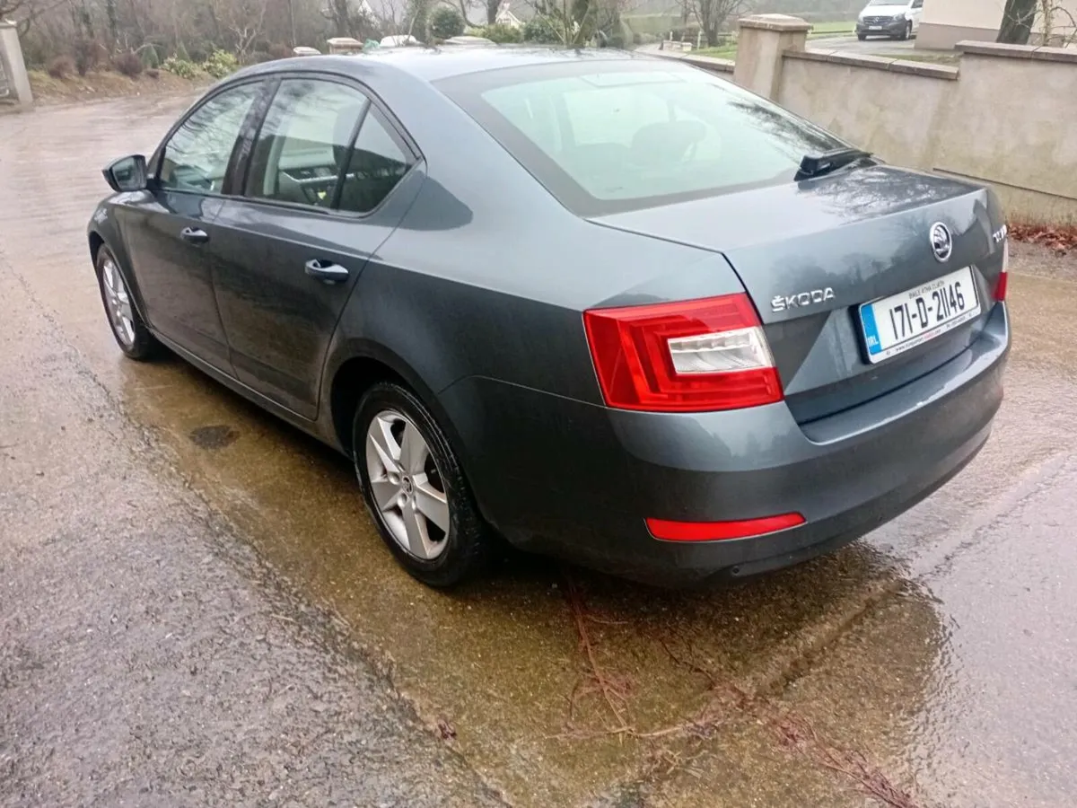 Skoda octavia 1.6tdi 2017 Automatic - Image 4
