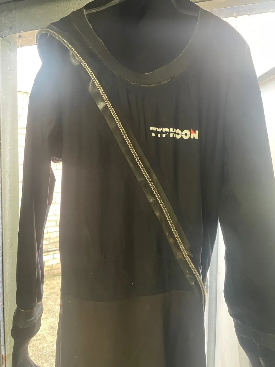 Dry suit - Image 1