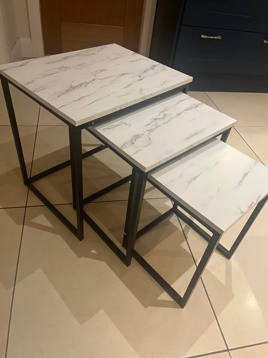 Nest of tables - Image 2