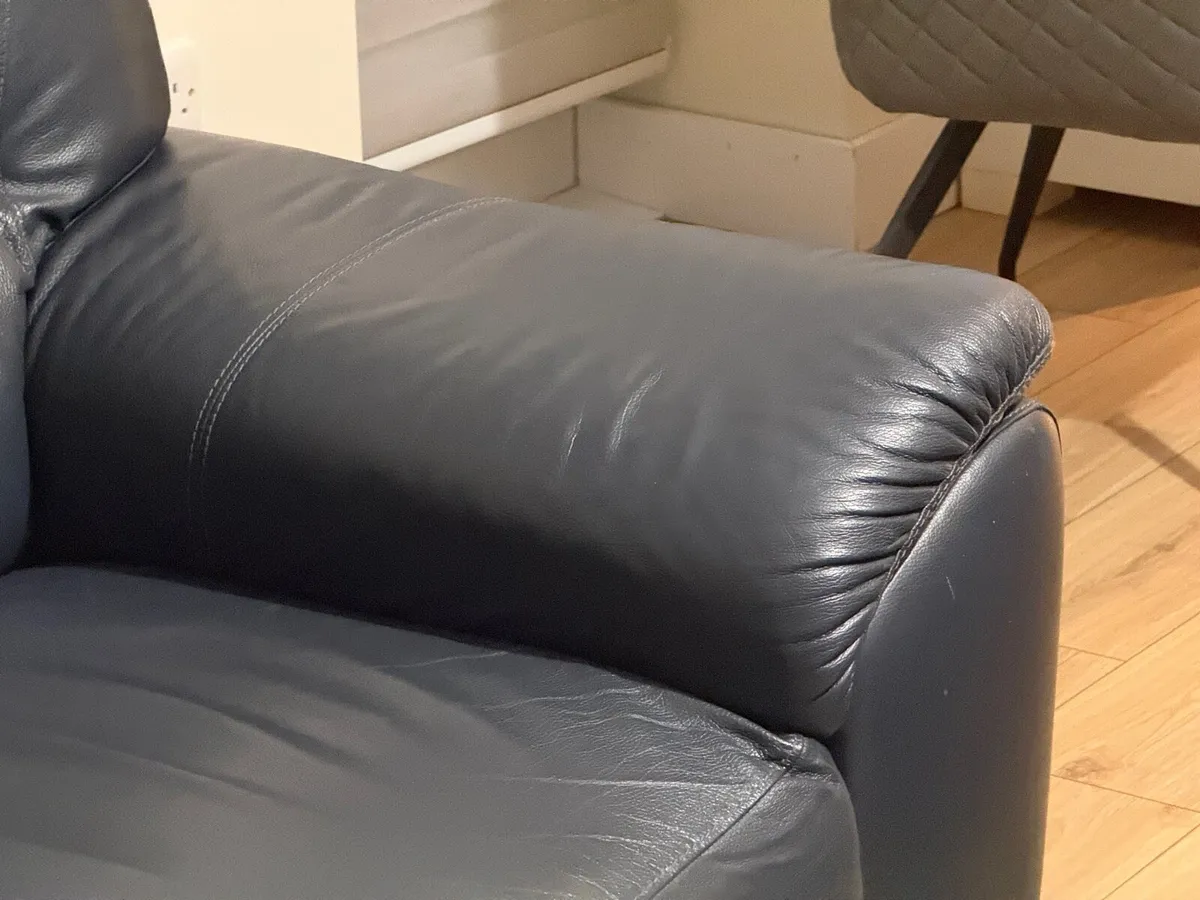 Leather couch and chair - Image 3
