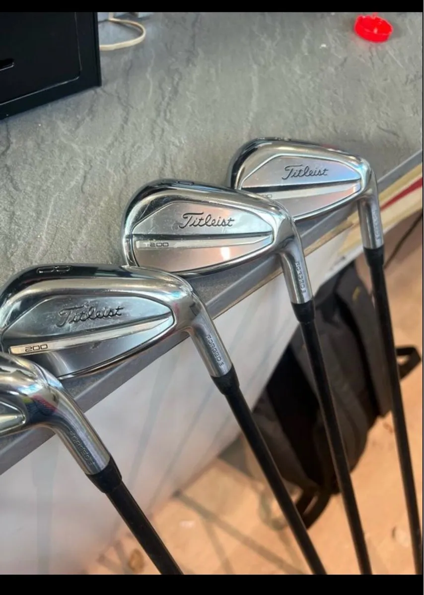 Titleist T350/T200 Combo Set 4-PW - Image 2