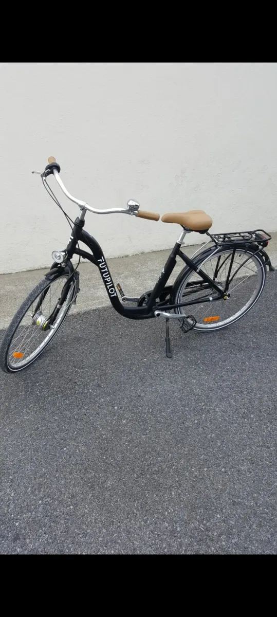 Ladies bicycle for sale - Image 1