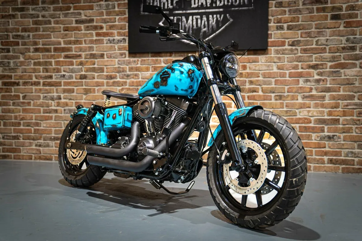 HARLEY DAVIDSON FXDL BOBBER 💙 - Image 1