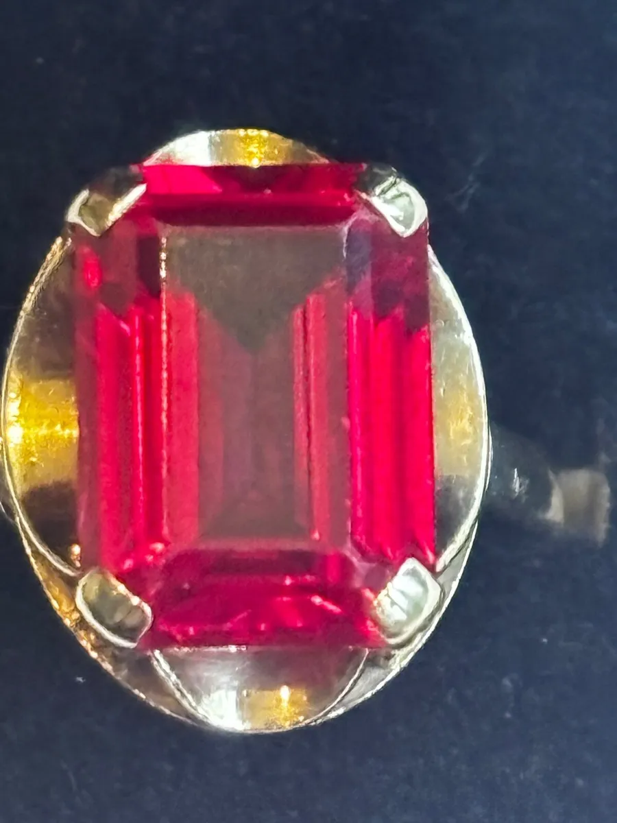 Antique 9ct gold ring - Image 1