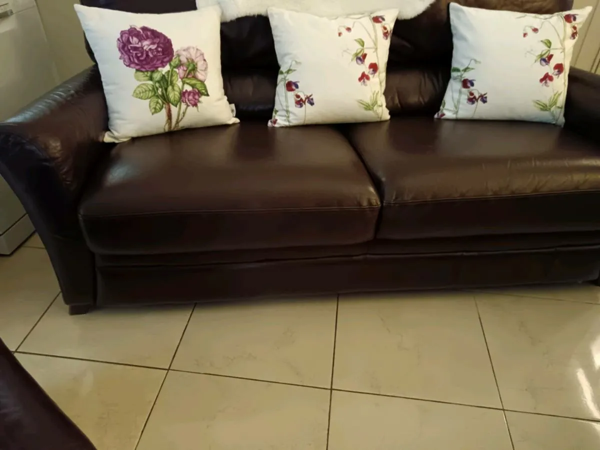 Leather sofa set - Image 2
