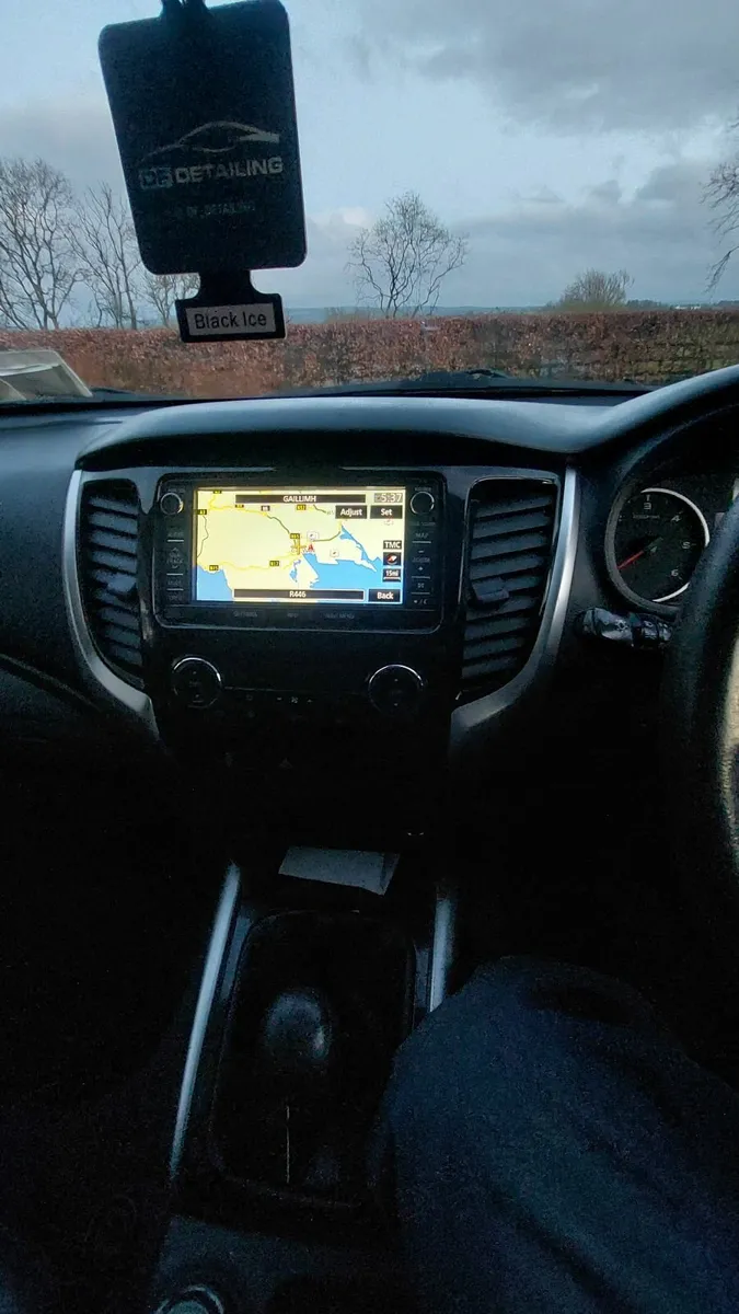 Mitsubishi L200 2016 (Manual) - Image 4