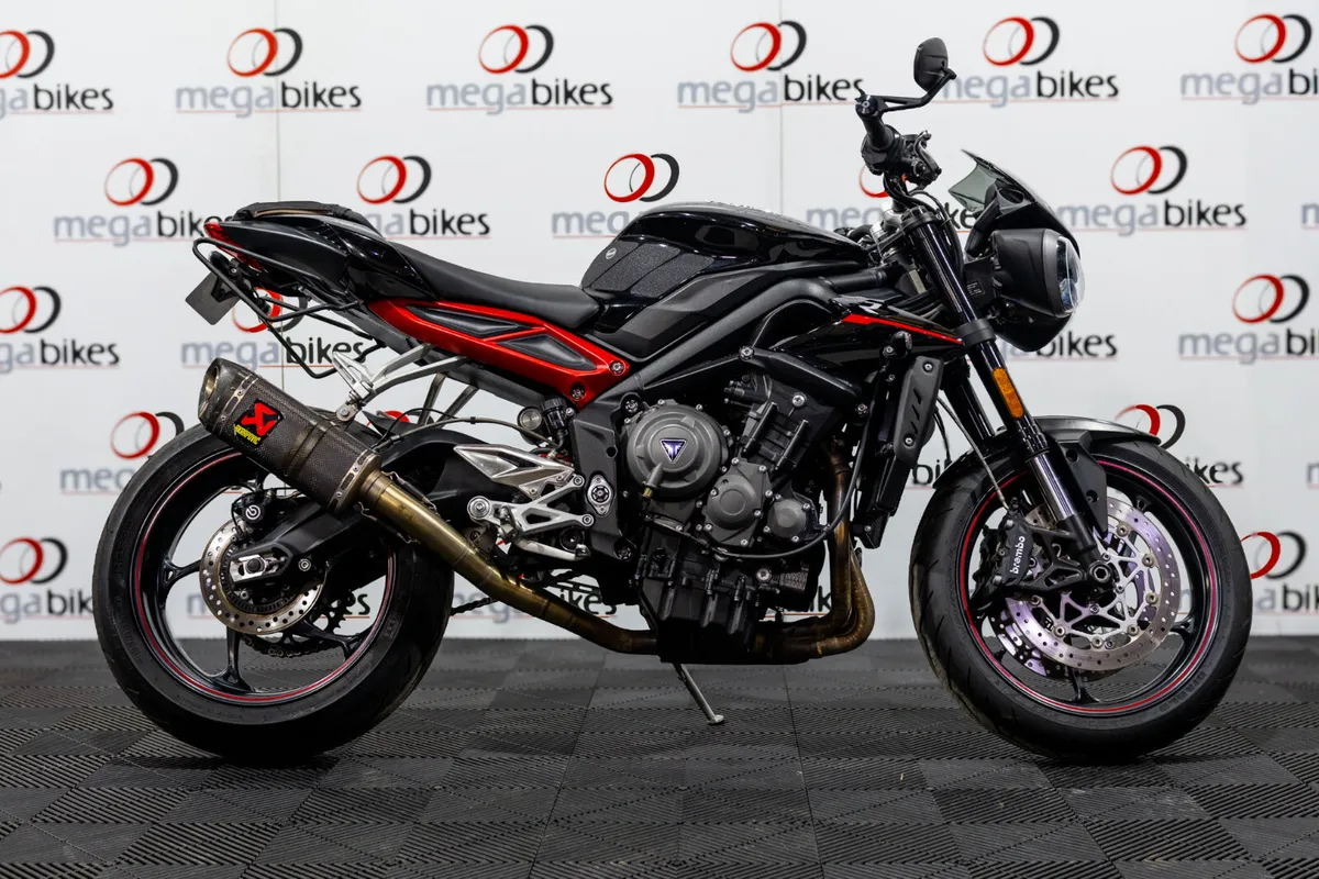 Triumph Street Triple 765R 2018 - Image 1