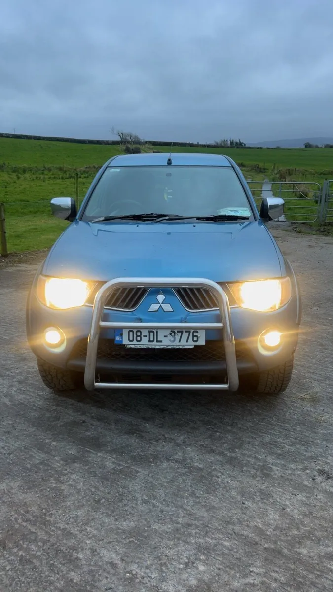 Mitsubishi L200 - Image 2