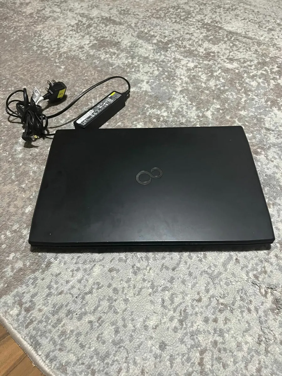 Laptop FUJITSU LIFEBOOK A544 - Image 3