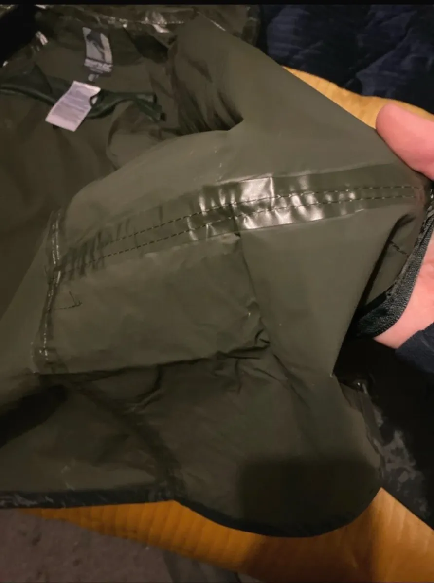 Regatta Waterproof Jacket - Image 4