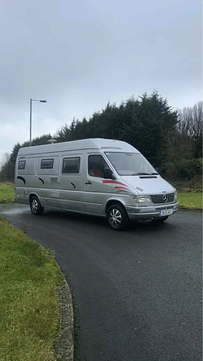 Mercedes-Benz 310D. Auto Sleeper 2 berth fixed bed - Image 2