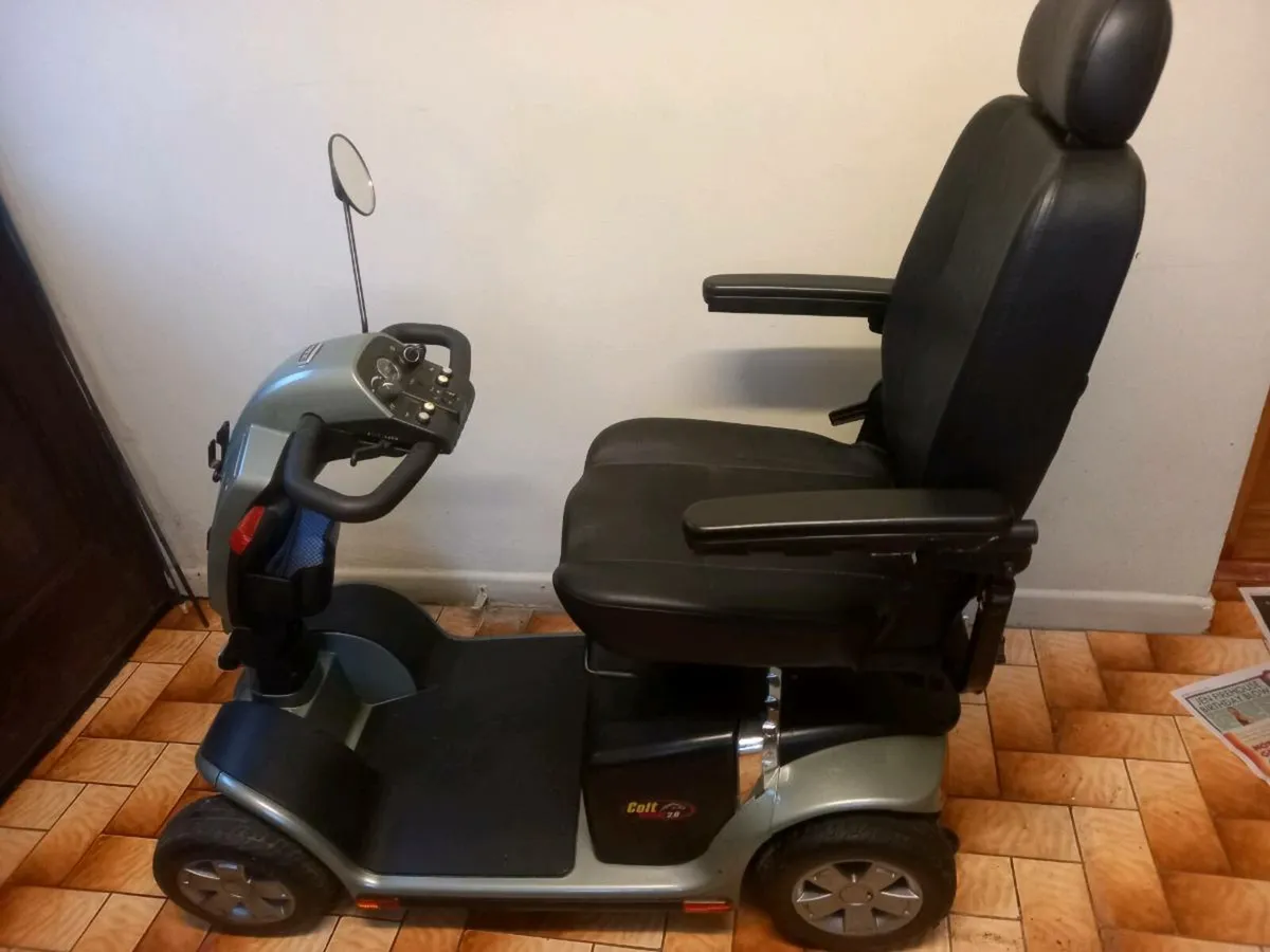 Mobility scooter - Image 1