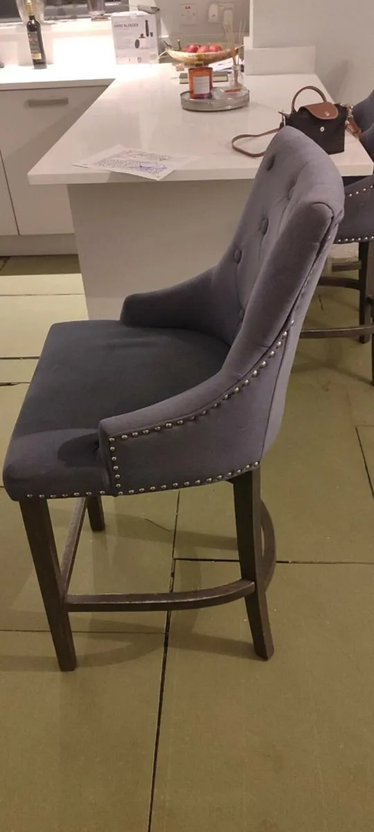 High stools - Image 3