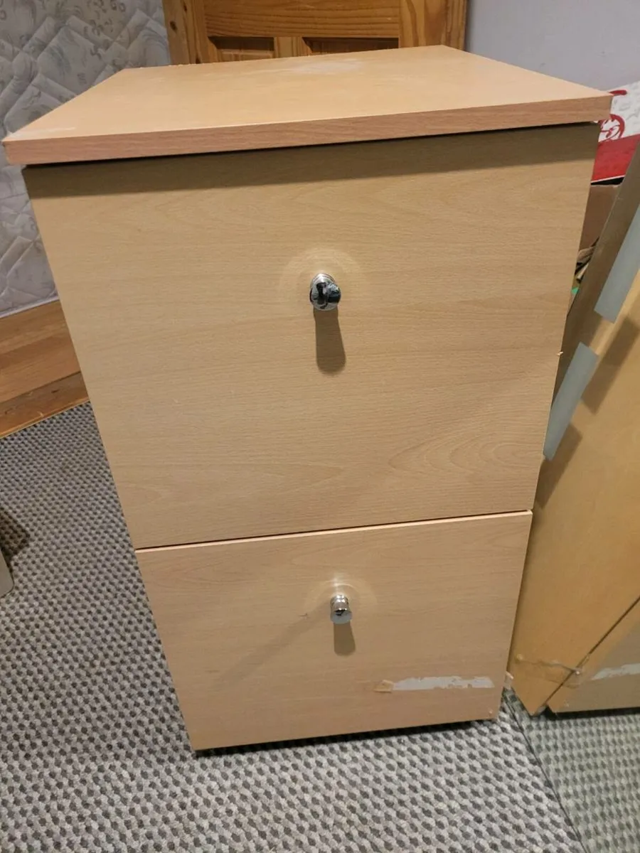 Filing drawers - Image 1