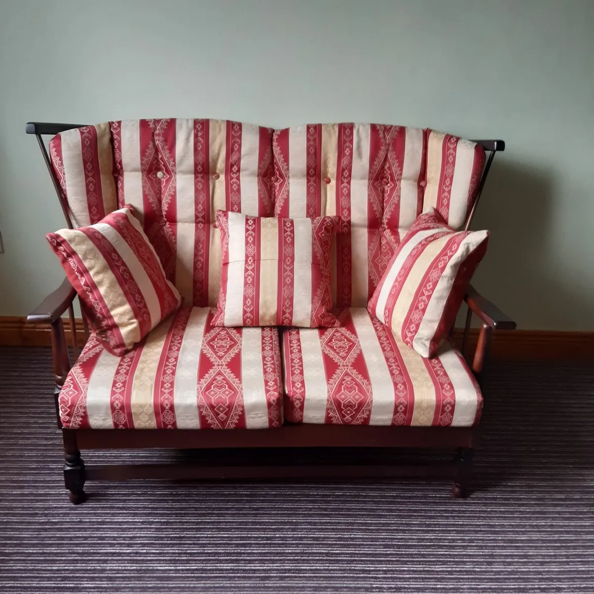 2 Seater chair - Image 1