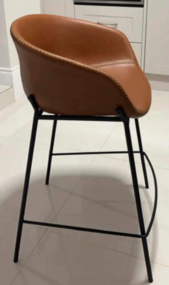 Island stools - Image 1