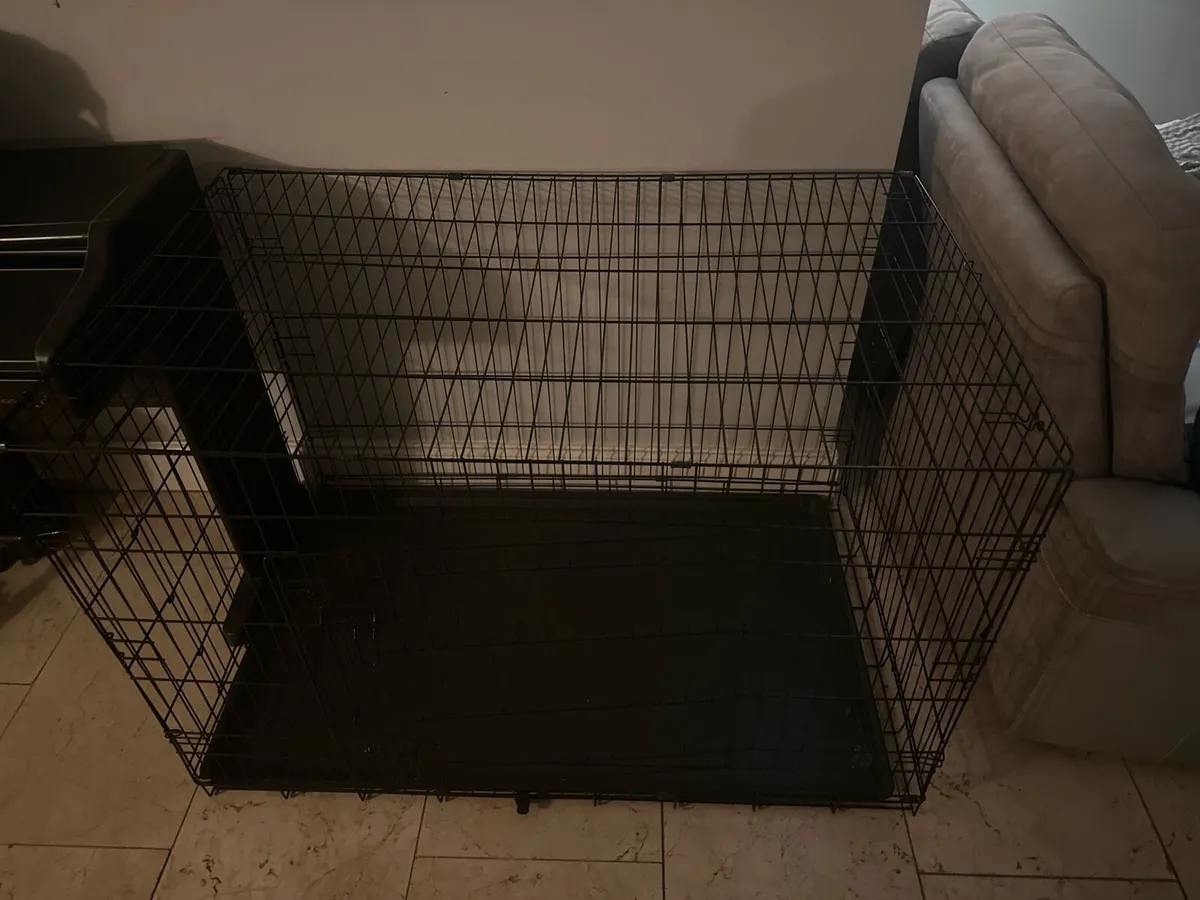 Dog crate - Image 1