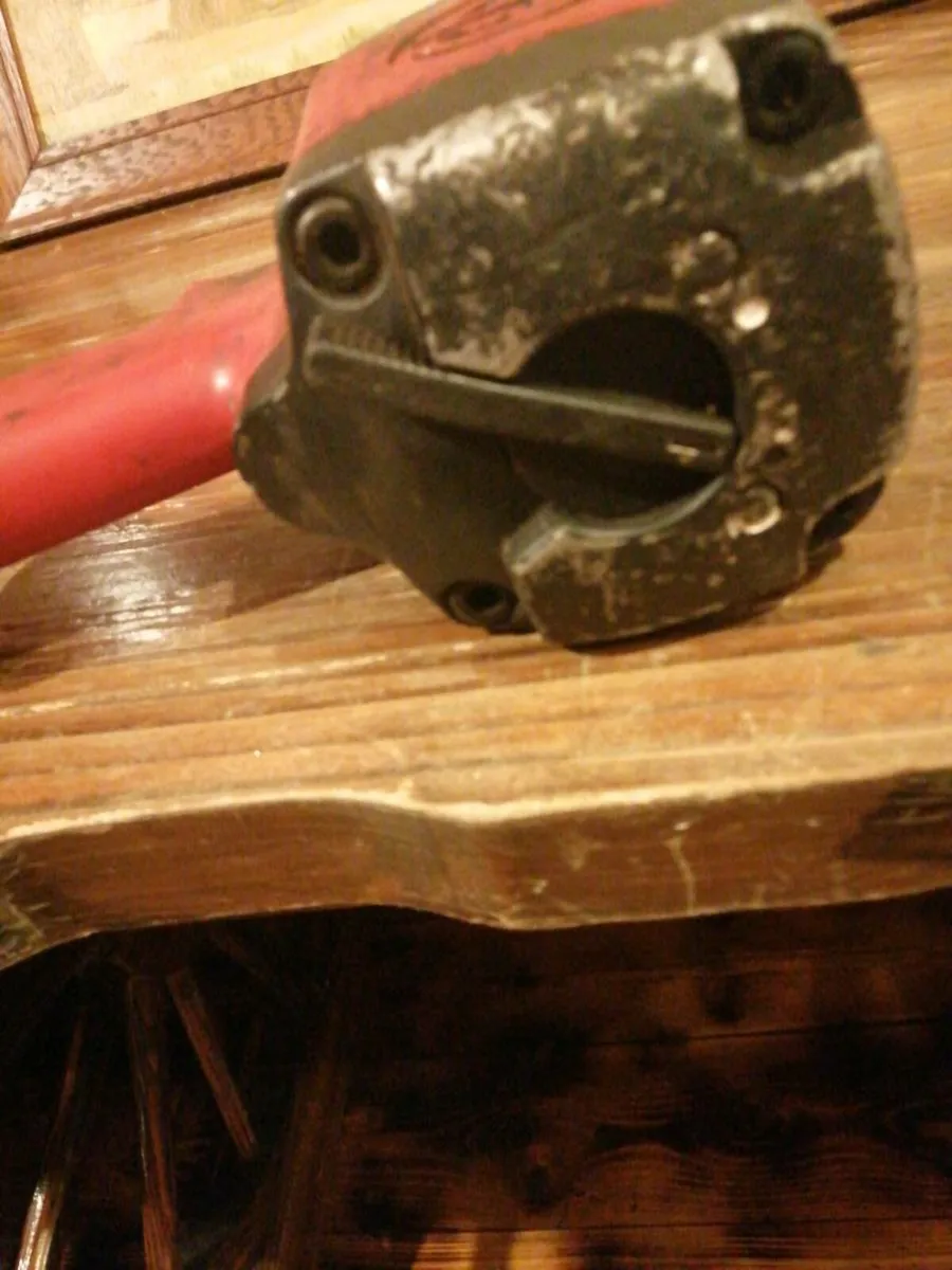 Chicago pneumatic air wrench - Image 4
