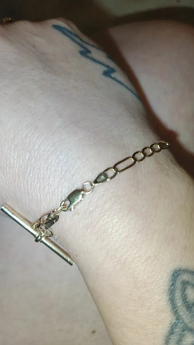 9ct gold bracelet - Image 1