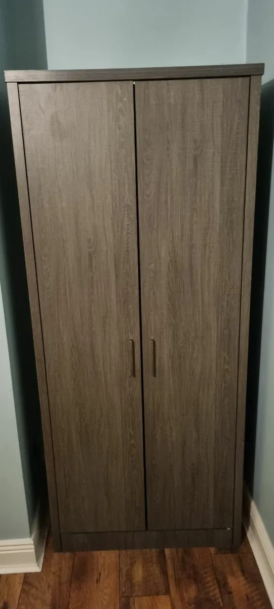 Wardrobe  H = 188cm / W = 80cm /  D = 52cm - Image 1