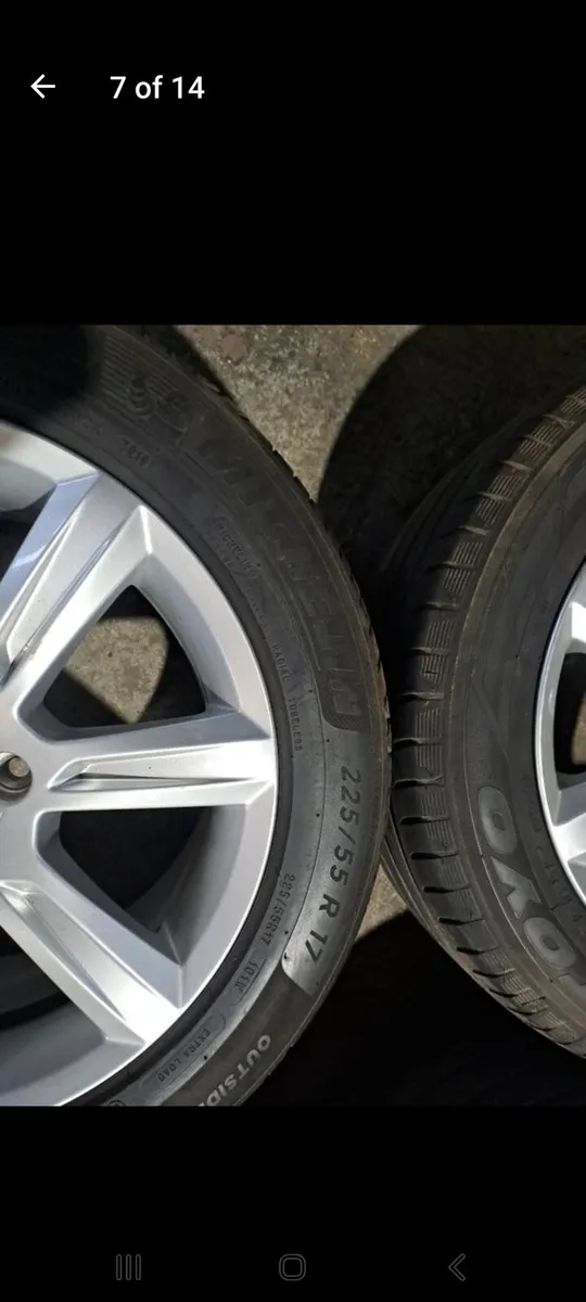 Volvo/ford alloys. 225/55/17 - Image 3