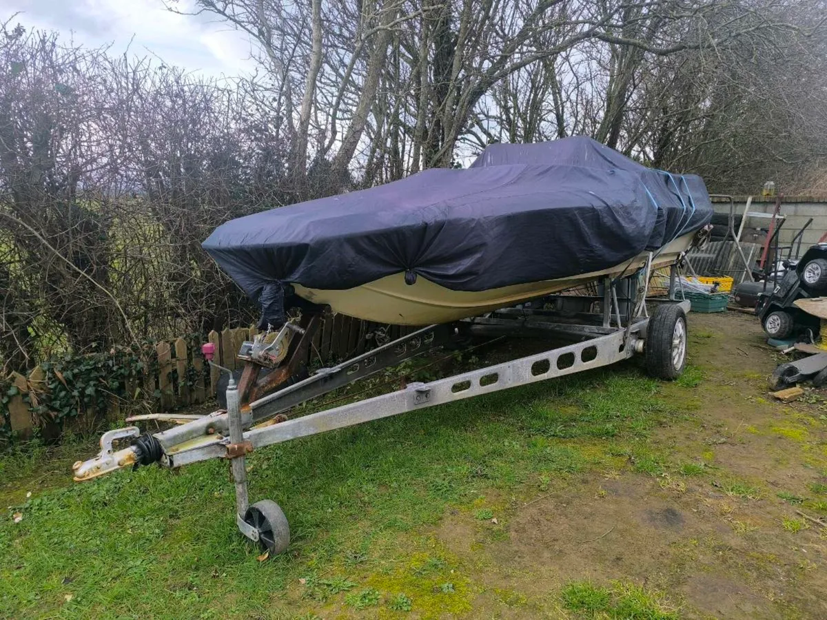 Speed boat - Image 1