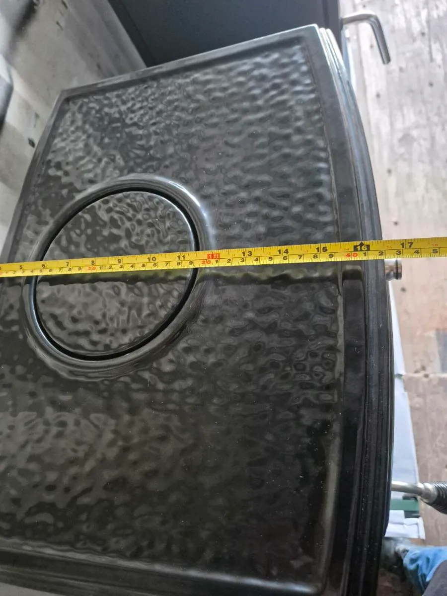 Stove Henley - Image 4