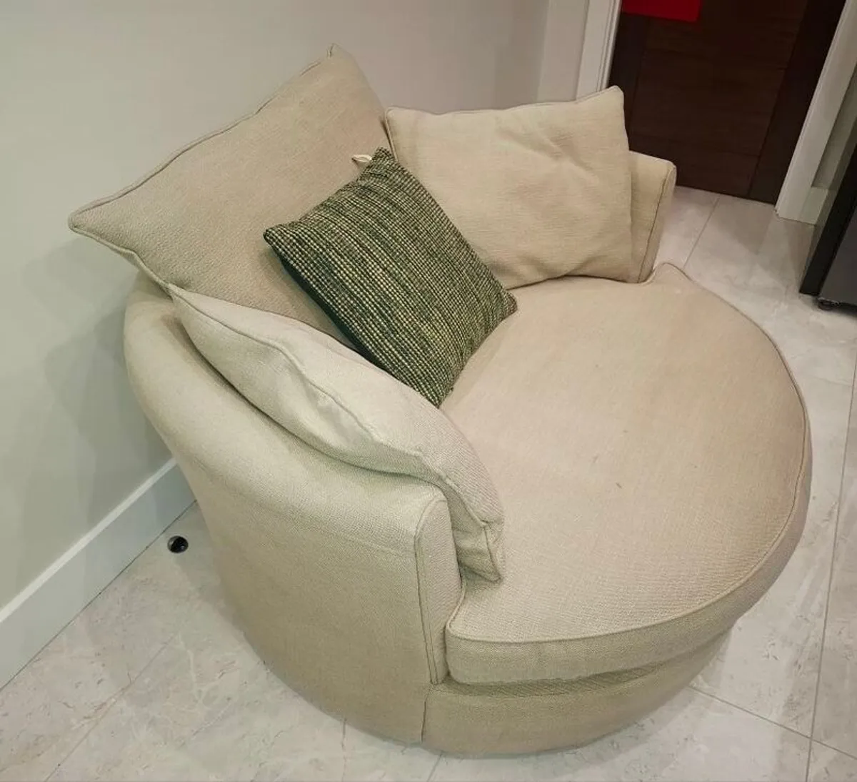 Swivel love chair - Image 3