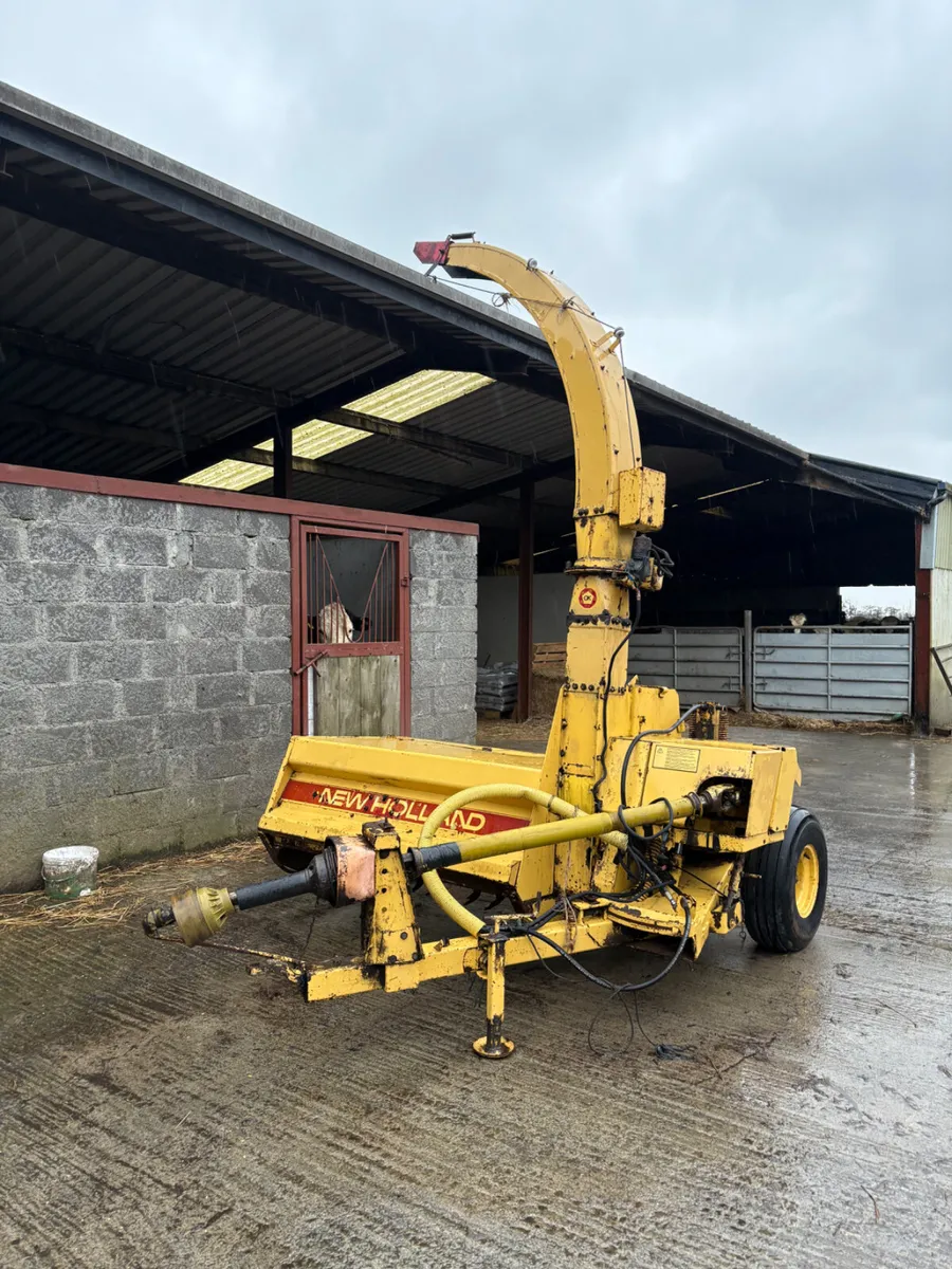 New Holland silage harvester - Image 1