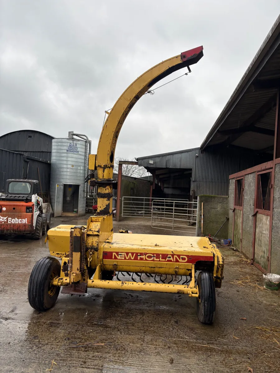 New Holland silage harvester - Image 4