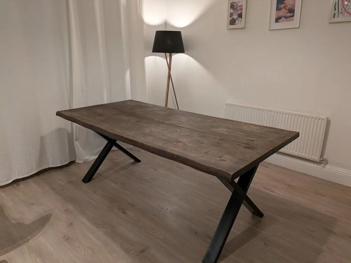 Kitchen/dining table - Image 1