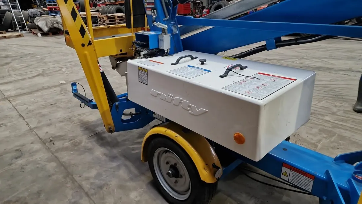 Niftylift 120 Cherry Picker Cherrypicker boom lift - Image 4